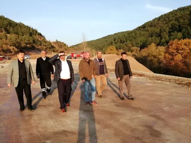 Emet Belediyesi'nden yol çalışmalarına destek
