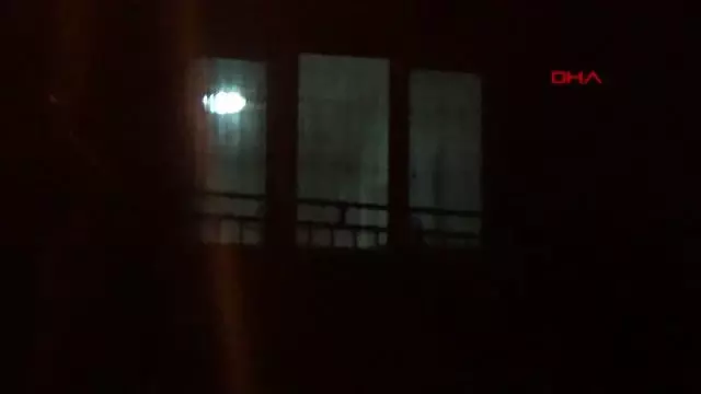 Eski eşini yaralayıp, sevgilisi olduğu iddiasıyla fırıncıyı öldüren katil zanlısı yakalandı Eski eşini yaralayıp, sevgilisi olduğu iddiasıyla fırıncıyı öldüren katil zanlısı yakalandı