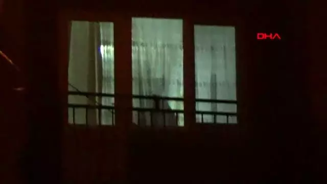 Eski eşini yaralayıp, sevgilisi olduğu iddiasıyla fırıncıyı öldüren katil zanlısı yakalandı Eski eşini yaralayıp, sevgilisi olduğu iddiasıyla fırıncıyı öldüren katil zanlısı yakalandı