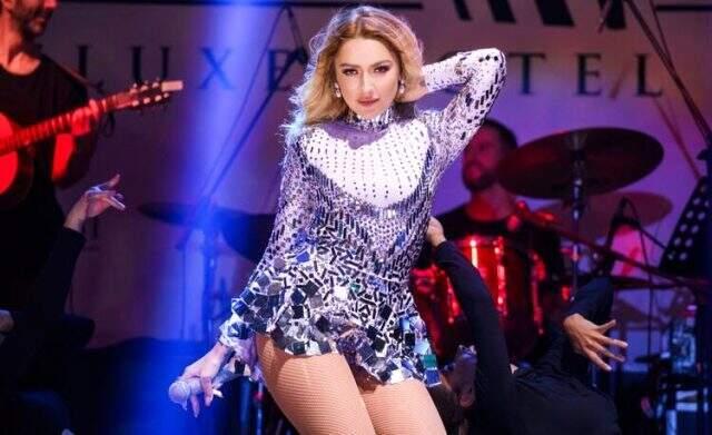 Hadise'nin nefes kesen paylaşımına beğeni yağdı