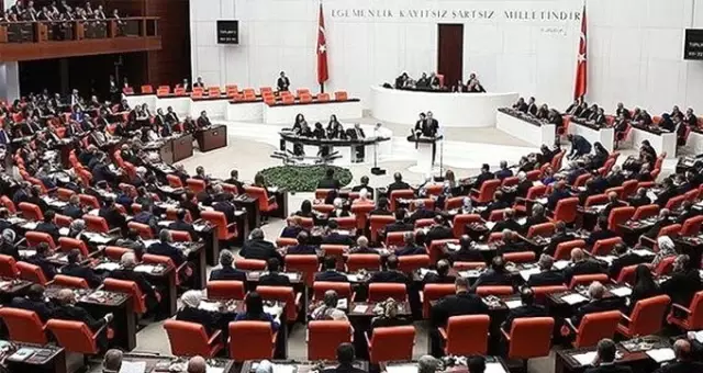 Ad ve soyadı değişikliği uygulamasını 3 yıl uzatan kanun teklifi TBMM'ye sunuldu