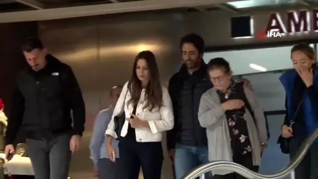 Mahsun Kırmızıgül, Yıldız Kenter hayatını kaybettiği hastaneye geldi Mahsun Kırmızıgül, Yıldız Kenter hayatını kaybettiği hastaneye geldi
