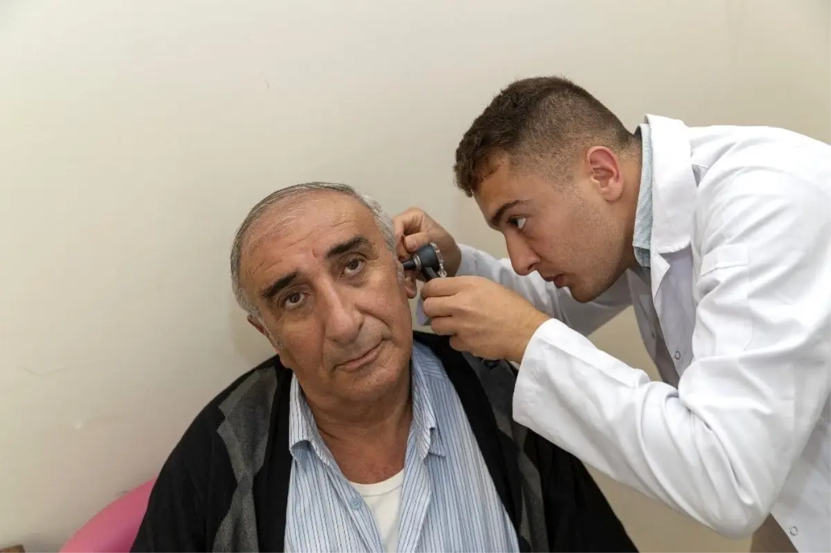 Mersin'de emeklilere işitme tarama testi