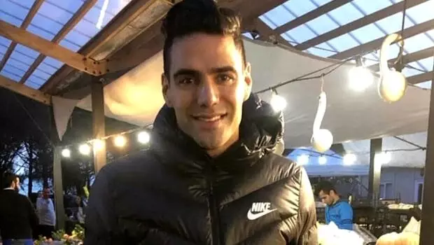Radamel Falcao'nun semt pazarındaki görüntüsü olay oldu!