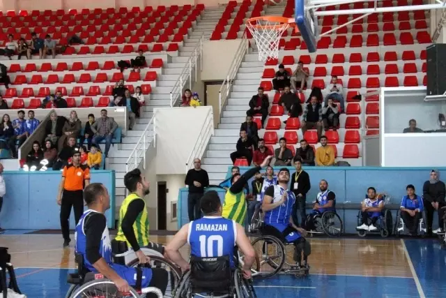 Şanlıurfa'ya basket yağdırdı Şanlıurfa'ya basket yağdırdı