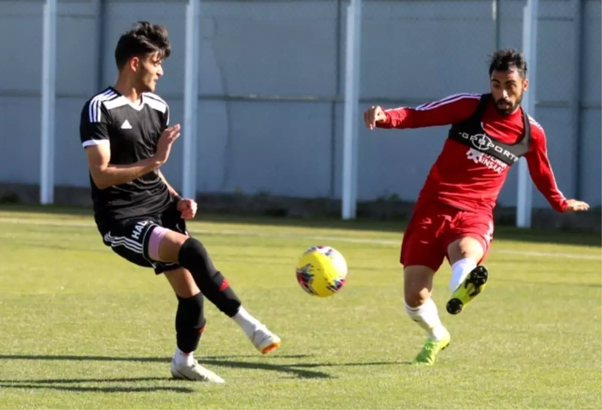 Sivasspor antrenman maçı yaptı