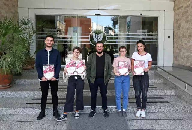 Tasarım yarışmasında Yaşar Üniversitesine ödül yağmuru Tasarım yarışmasında Yaşar Üniversitesine ödül yağmuru