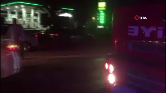 Tırla otomobil çarpıştı: 5 yaralı Tırla otomobil çarpıştı: 5 yaralı