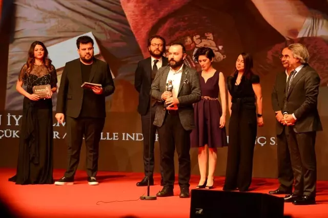 9. Malatya Uluslararası Film Festivali'nde ödüller sahiplerini buldu 9. Malatya Uluslararası Film Festivali'nde ödüller sahiplerini buldu