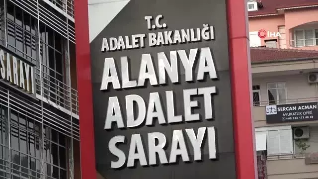 Ayşenur'un intiharına neden olan amcasının oğlu yakalandı Ayşenur'un intiharına neden olan amcasının oğlu yakalandı