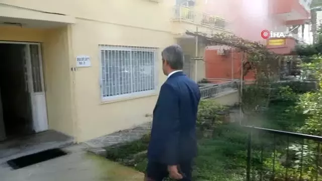 Başkan Oktay'dan 83'lük Mürşide Teyze'ye komşu ziyareti