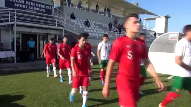 Bulgaristan'ı 2-1 yenen 19 Yaş Altı Milli Takımı, Elit Tur'a yükseldi Bulgaristan'ı 2-1 yenen 19 Yaş Altı Milli Takımı, Elit Tur'a yükseldi