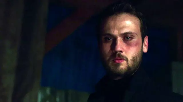 C¸ukur 3.Sezon 10.Bo¨lu¨m Sneak Peek C¸ukur 3.Sezon 10.Bo¨lu¨m Sneak Peek