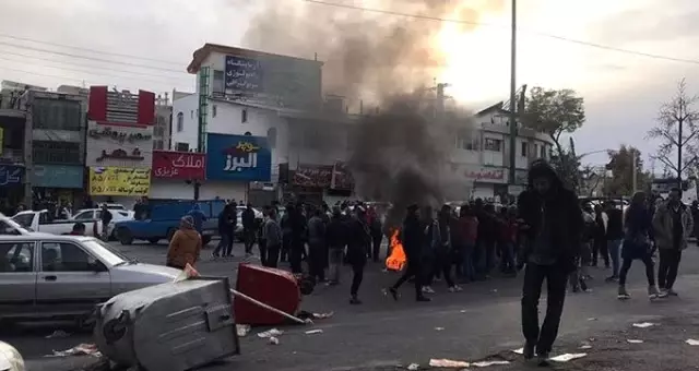 CIA, İran'daki benzin zammı protestolarını canlı haritadan takip ediyor CIA, İran'daki benzin zammı protestolarını canlı haritadan takip ediyor