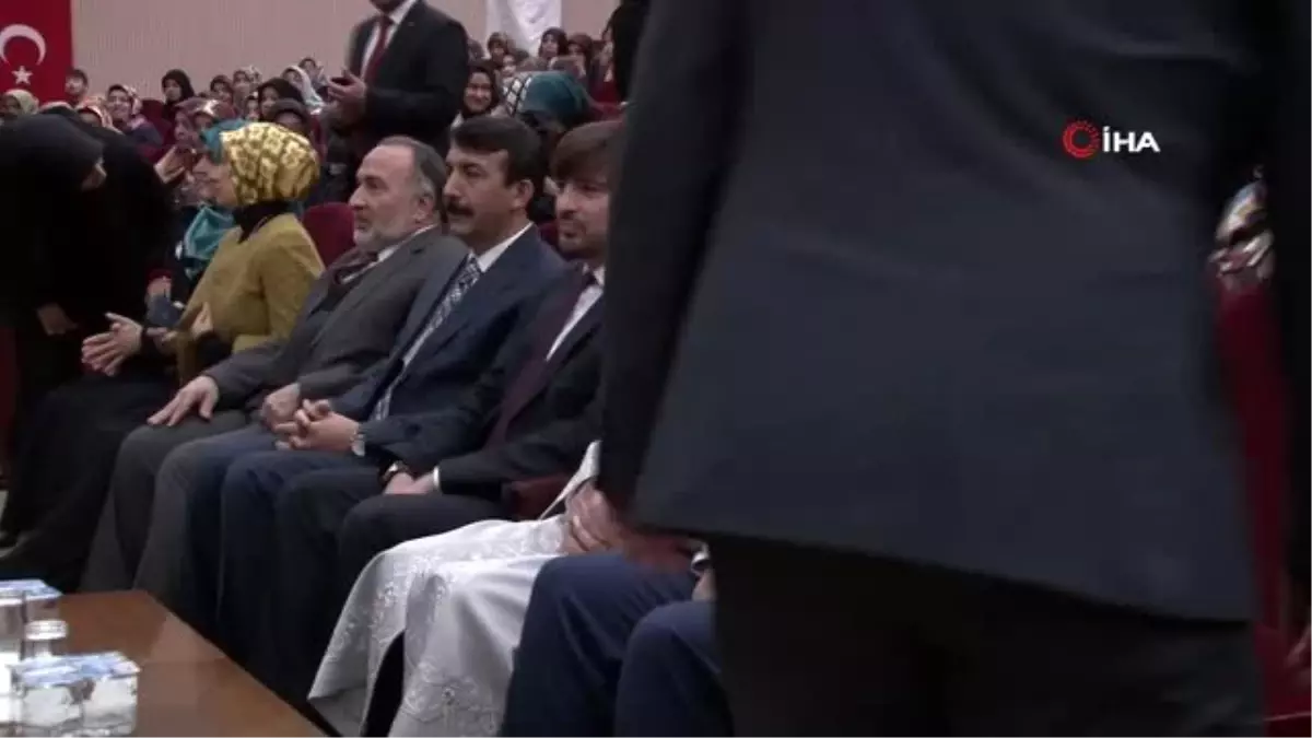 Diyanet İşleri Başkanı Erbaş: 'Sigaradan günde 300 kişi ölüyor'