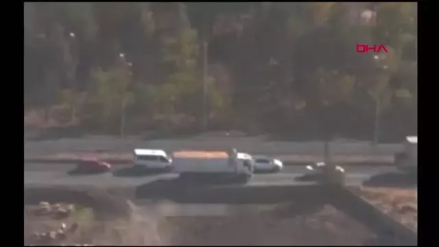 Gri listede aranan teröristin yakalanma anına ait görüntüler ortaya çıktı Gri listede aranan teröristin yakalanma anına ait görüntüler ortaya çıktı