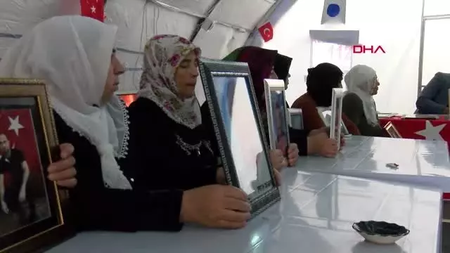 Diyarbakır hdp önündeki eylemde 78'inci gün Diyarbakır hdp önündeki eylemde 78'inci gün