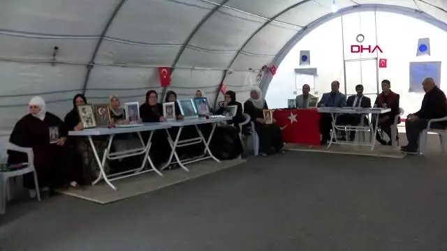Diyarbakır hdp önündeki eylemde 78'inci gün Diyarbakır hdp önündeki eylemde 78'inci gün