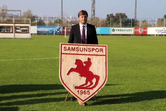 Ertuğrul Sağlam, Samsunspor ile 5 yıllık sözleşme imzaladı