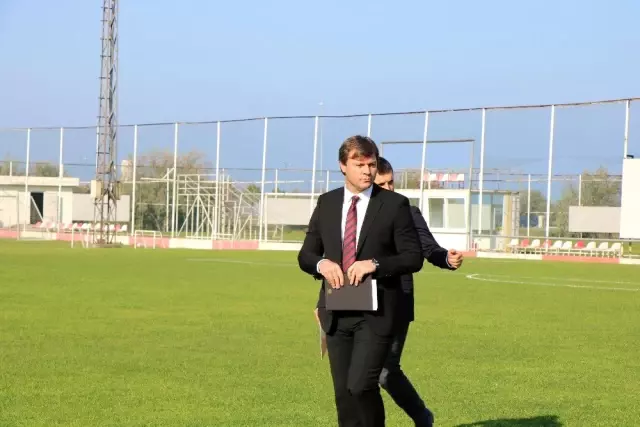 Ertuğrul Sağlam, Samsunspor ile 5 yıllık sözleşme imzaladı