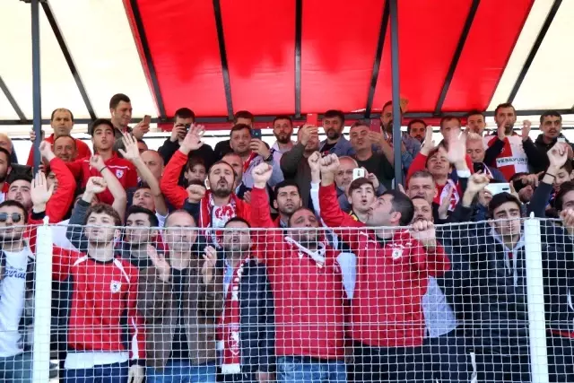 Ertuğrul Sağlam, Samsunspor ile 5 yıllık sözleşme imzaladı