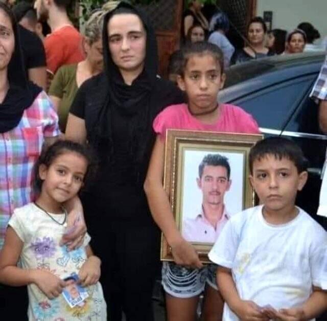 Eşi 3 ay önce dövülerek öldürülen 3 çocuk annesi, kendisini iple tavana astı
