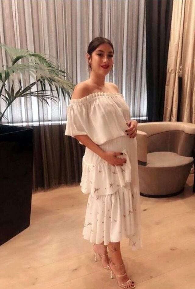 Güzel oyuncu Hazal Kaya anne oldu