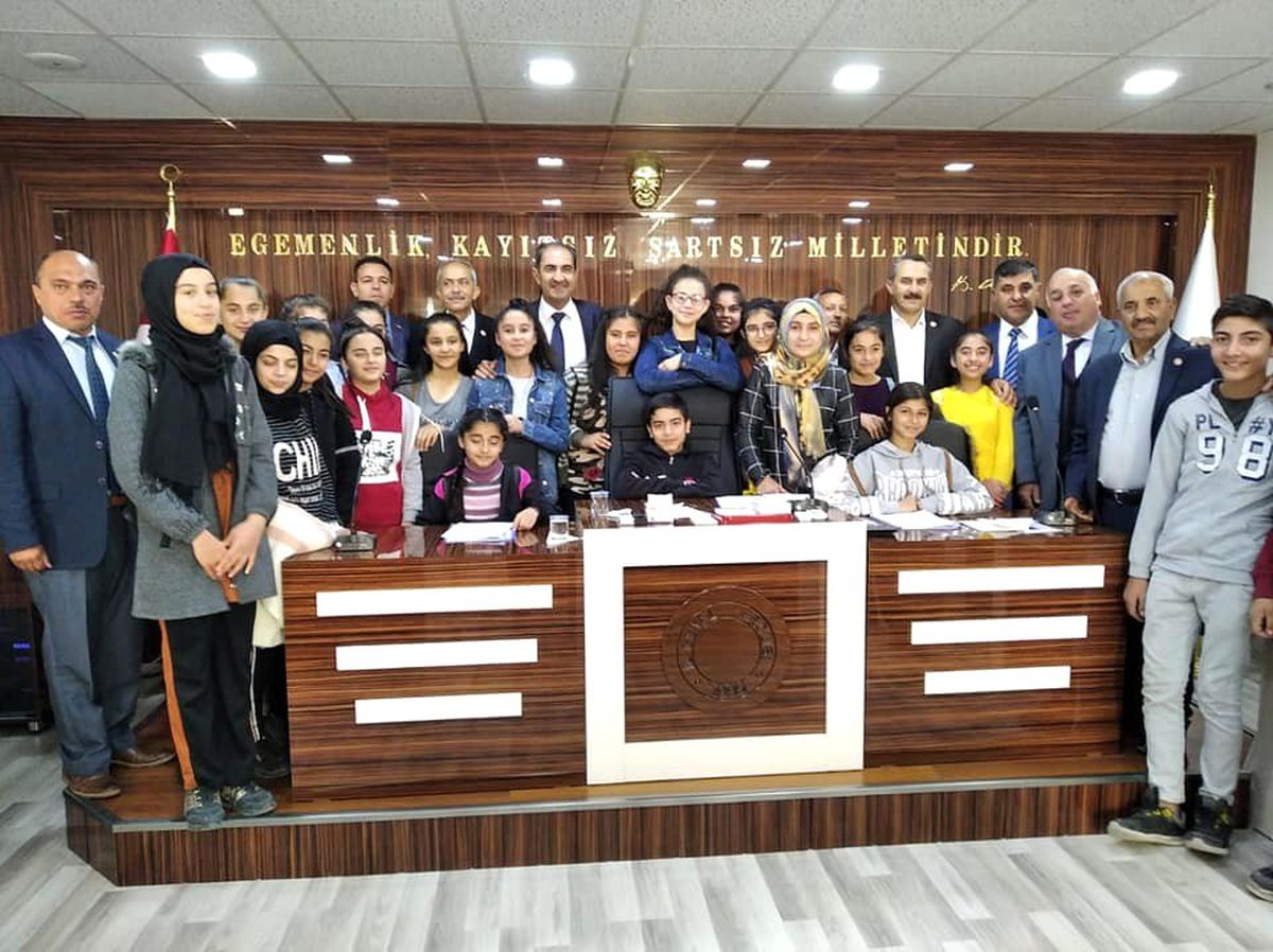 İl Özel İdaresine öğrencilerden ziyaret