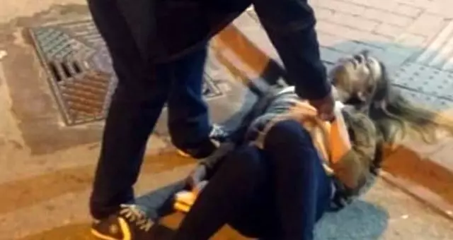 Kadına şiddet bitmiyor! Vicdansız koca, karısını sokak ortasında bıçakladı