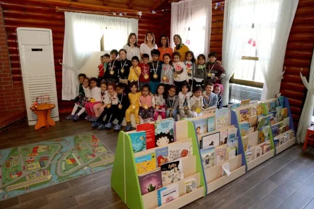 'Kitap Okuyan Çocuklar Oyun Kitaplığı' Türkiye'ye örnek oldu 'Kitap Okuyan Çocuklar Oyun Kitaplığı' Türkiye'ye örnek oldu