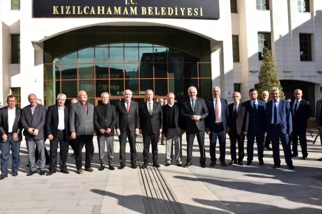 Mansur Yavaş'tan Başkan Acar'a Ziyaret Mansur Yavaş'tan Başkan Acar'a Ziyaret
