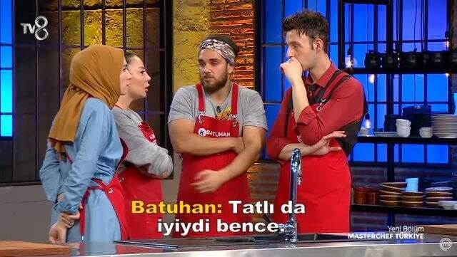 MasterChef jürileri, iki takımın yemeklerini beğenince herkese ödül eğitimi verdi