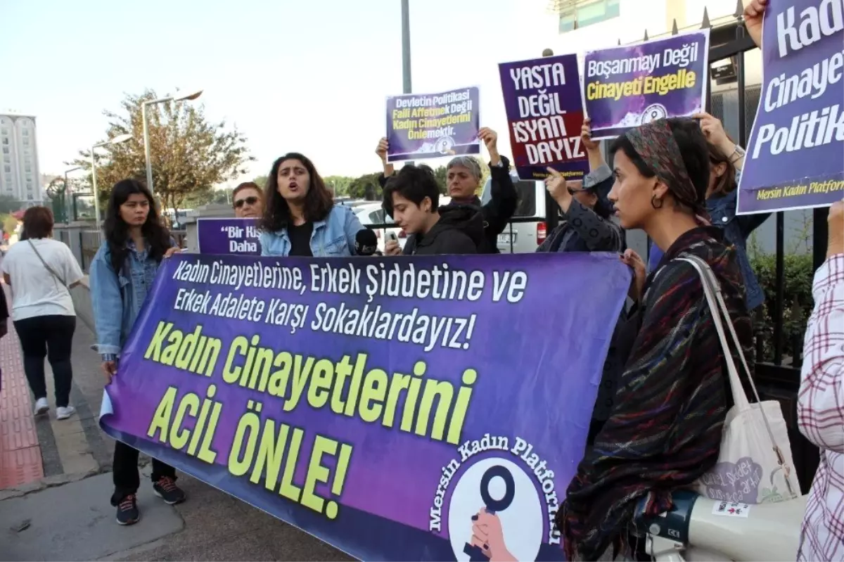 Mersinli kadınlardan 'Kübra Aşkın' cinayeti protestosu