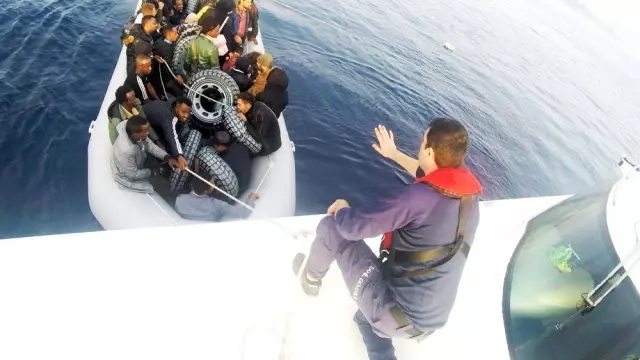 Muğla'da 127 göçmen yakalandı Muğla'da 127 göçmen yakalandı