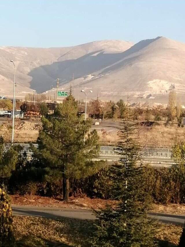 Niğde'de miğferli asker silüeti objektiflere yansıdı