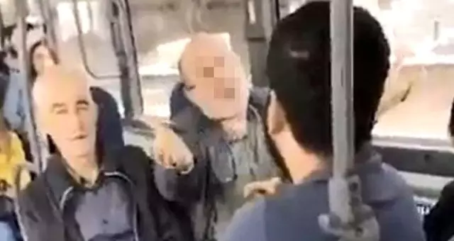 Otobüste genç kıza sözlü taciz iddiası: Karşımda oturma kalk, gözüm kayıyor Otobüste genç kıza sözlü taciz iddiası: Karşımda oturma kalk, gözüm kayıyor
