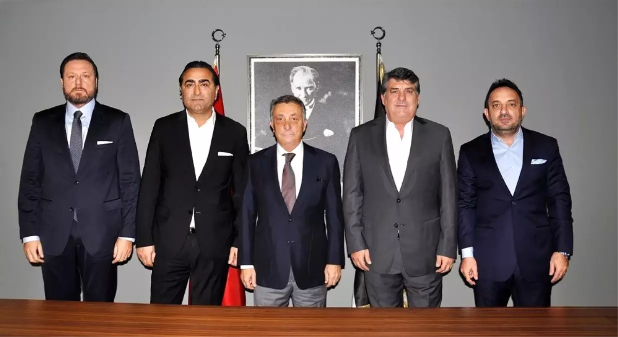 Serdal Adalı ve eski yönetimden Çebi'ye ziyaret