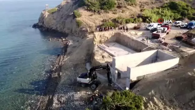 Sit alanına yapılan inşaatta yıkım başladı Sit alanına yapılan inşaatta yıkım başladı