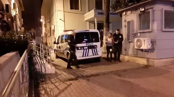 Kadına şiddet bitmiyor! Vicdansız koca, karısını sokak ortasında bıçakladı Kadına şiddet bitmiyor! Vicdansız koca, karısını sokak ortasında bıçakladı