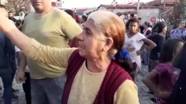 Tek katlı ev yandı, mahalleli sokağa döküldü Tek katlı ev yandı, mahalleli sokağa döküldü