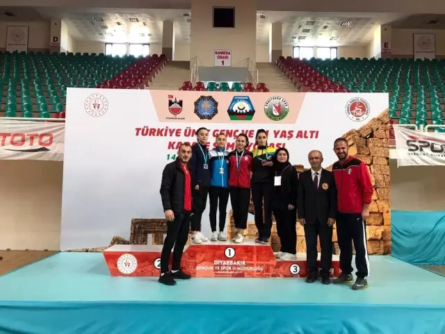 Türkiye Şampiyonu Rabia Elik, Türkiye'yi Avrupa'da temsil edecek Türkiye Şampiyonu Rabia Elik, Türkiye'yi Avrupa'da temsil edecek