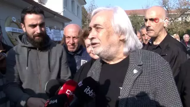 Usta tiyatrocu Yıldız Kenter son yolculuğuna uğurlandı Usta tiyatrocu Yıldız Kenter son yolculuğuna uğurlandı