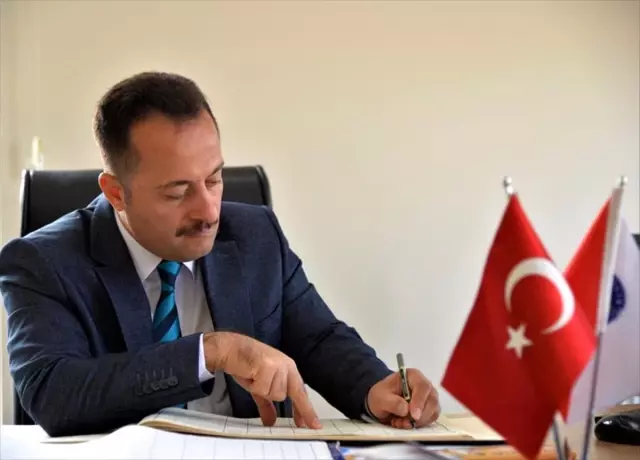 Vali Şentürk'ten, Çevik Kuvvet ve Bölge Trafik ekiplerine ziyaret Vali Şentürk'ten, Çevik Kuvvet ve Bölge Trafik ekiplerine ziyaret