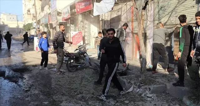 Terör örgütü YPG/PKK Azez'deki sivilleri hedef aldı: 1 ölü, 13 yaralı Terör örgütü YPG/PKK Azez'deki sivilleri hedef aldı: 1 ölü, 13 yaralı