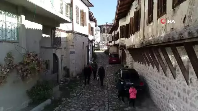 Açık hava müzesini andıran Yörük köyü binlerce turiste ev sahipliği yapıyor Açık hava müzesini andıran Yörük köyü binlerce turiste ev sahipliği yapıyor