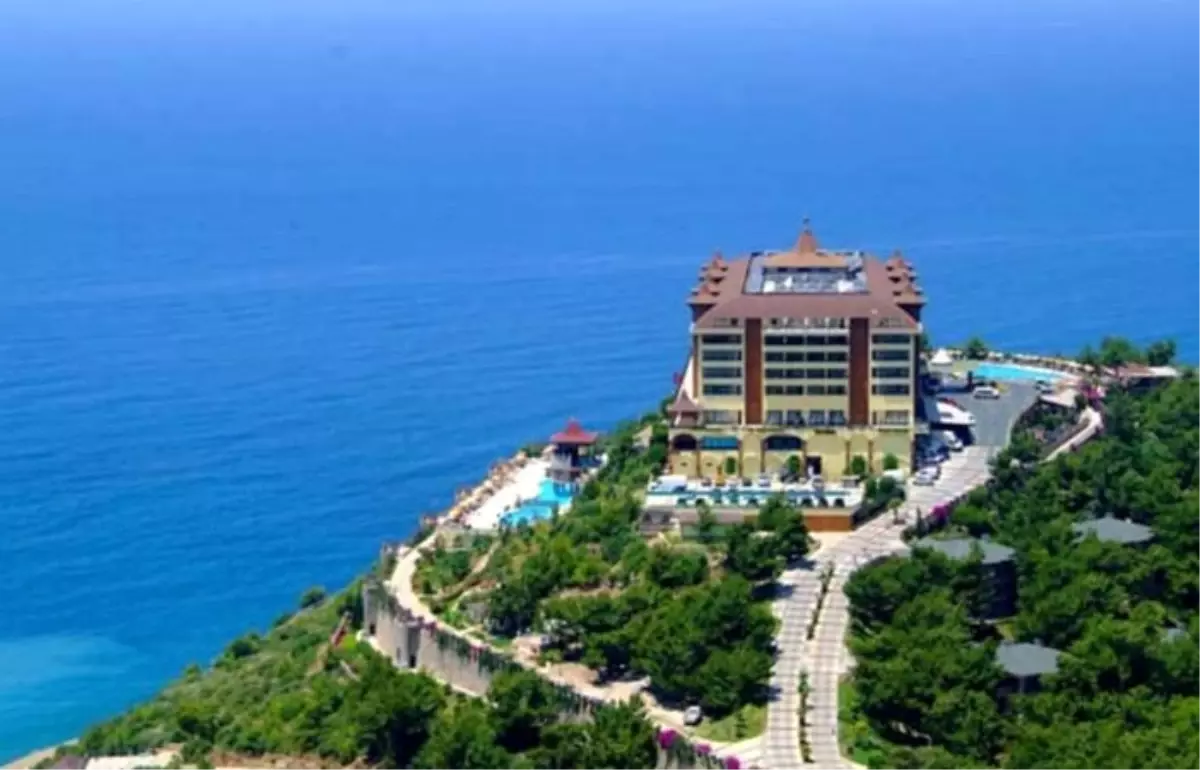 Antalya'da satılan otel için gözler Beştepe'de