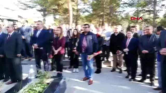Çorum şehit öğretmen şenay aybüke yalçın, kabri başında anıldı Çorum şehit öğretmen şenay aybüke yalçın, kabri başında anıldı