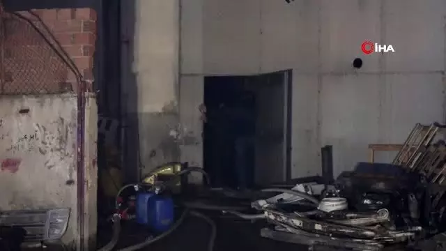 Denizli'de akşam saatlerinde çıkan yangın 4 saatte kontrol altına alındı Denizli'de akşam saatlerinde çıkan yangın 4 saatte kontrol altına alındı