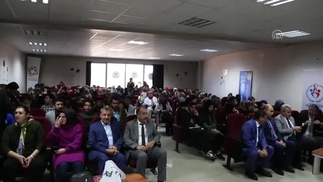 İstiklal Marşı'nı ezbere okuyan Afganlı kardeşler hayran bıraktı İstiklal Marşı'nı ezbere okuyan Afganlı kardeşler hayran bıraktı