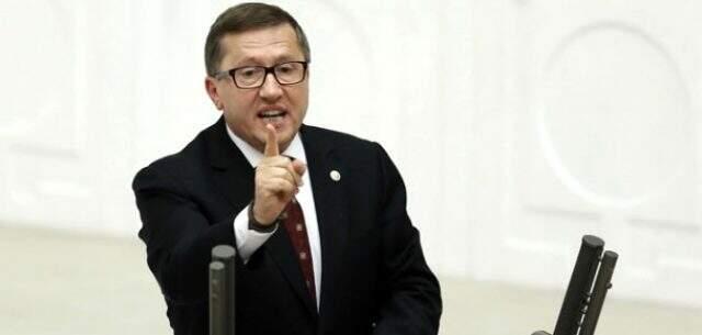İYİ Partili Türkkan'dan, Erdoğan'a erken seçim çağrısı: 5-6 Bakanlık verirse fedakarlık yaparız